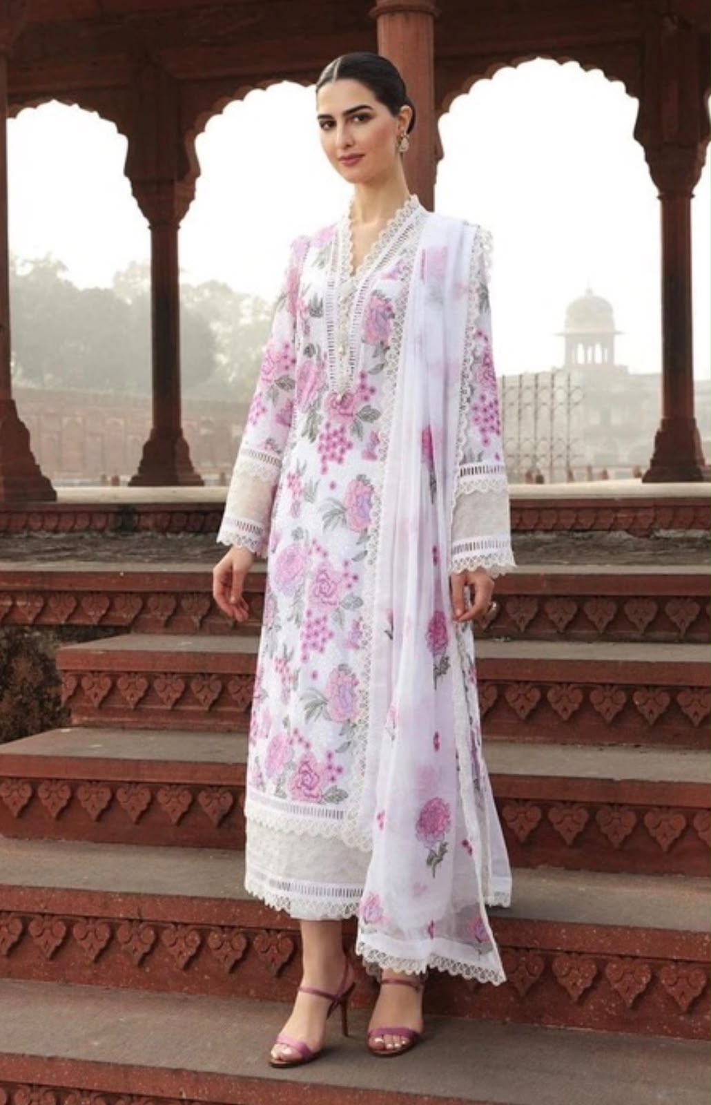 Lawn Embroidered 3Piece CODE 1071