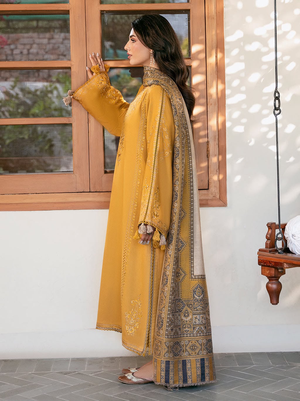 Izal Dhanak Full Heavy Embroidered 3Pc