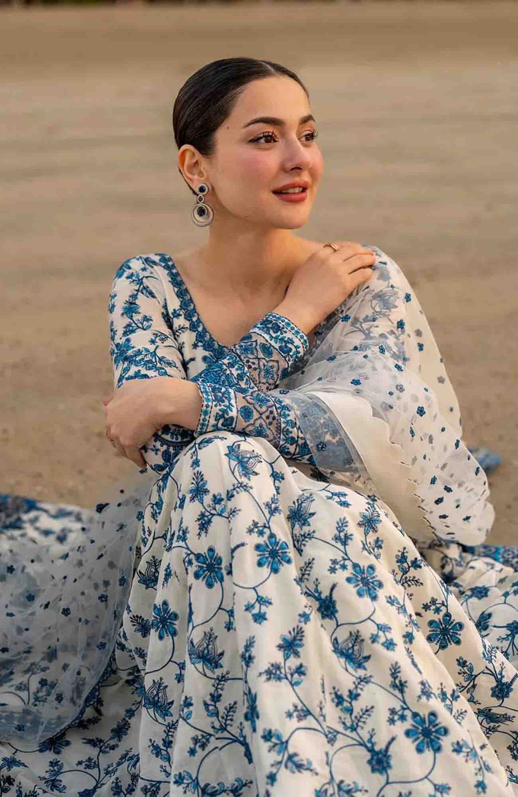 Lawn Embroidered 3Piece CODE 1020