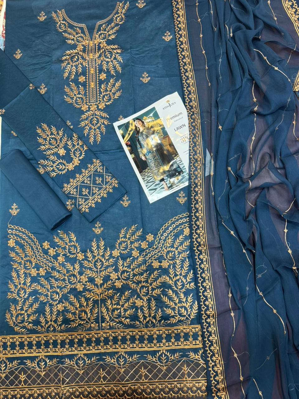 Lawn Embroidered 3Piece CODE 1061