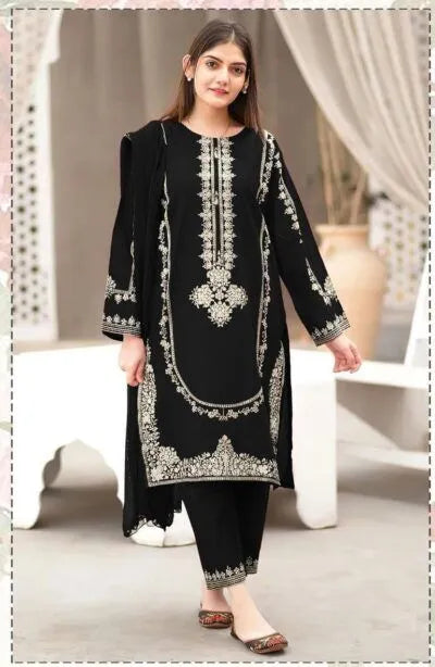Lawn Embroidered 2Piece CODE 905