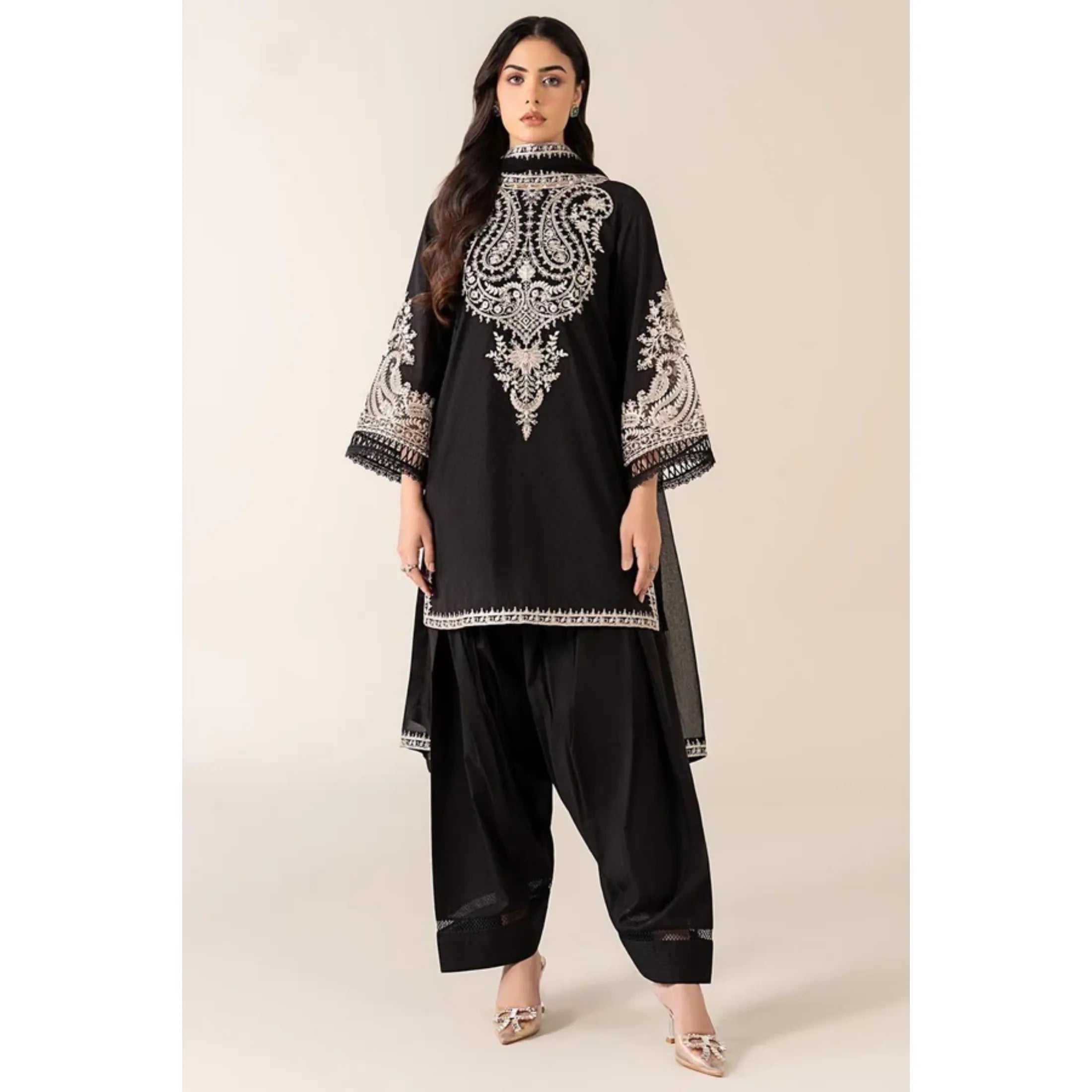 Lawn Embroidered 2Piece CODE 904