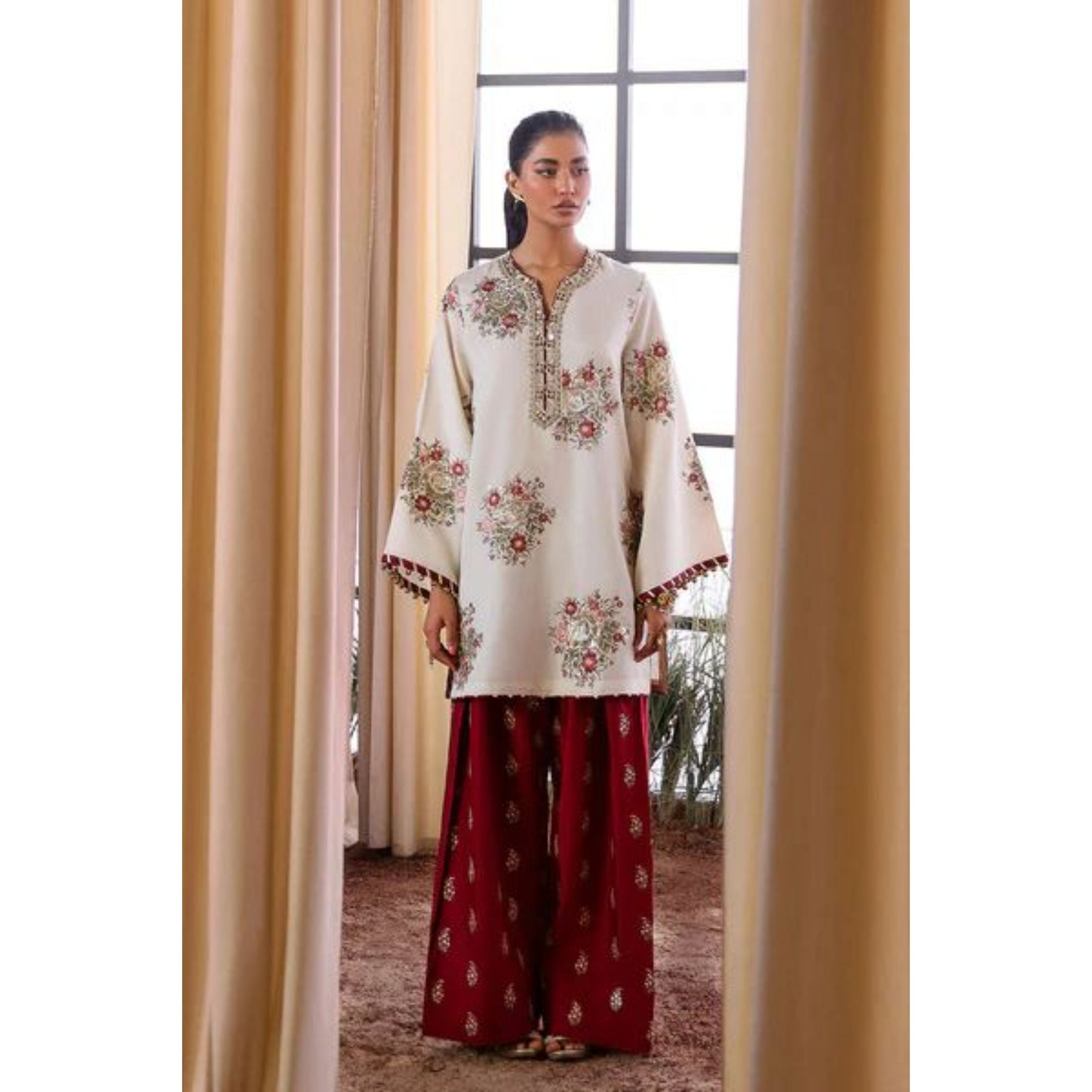 Lawn Embroidered 2Piece CODE 908