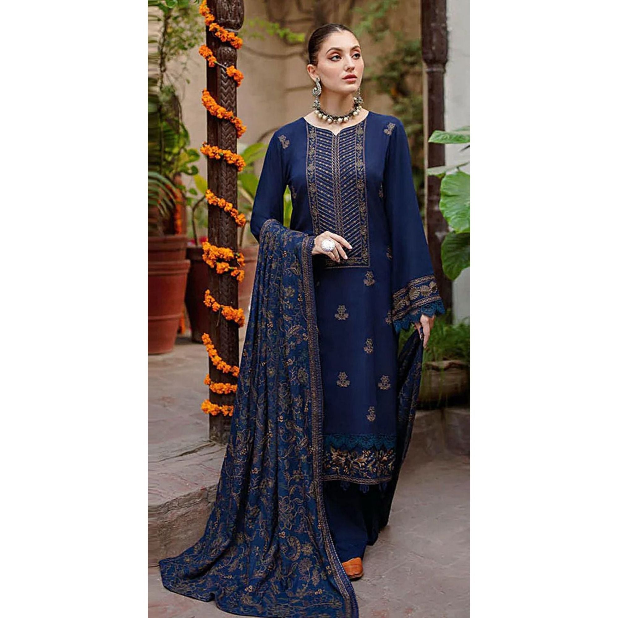 Lawn Embroidered 3Piece CODE 1018