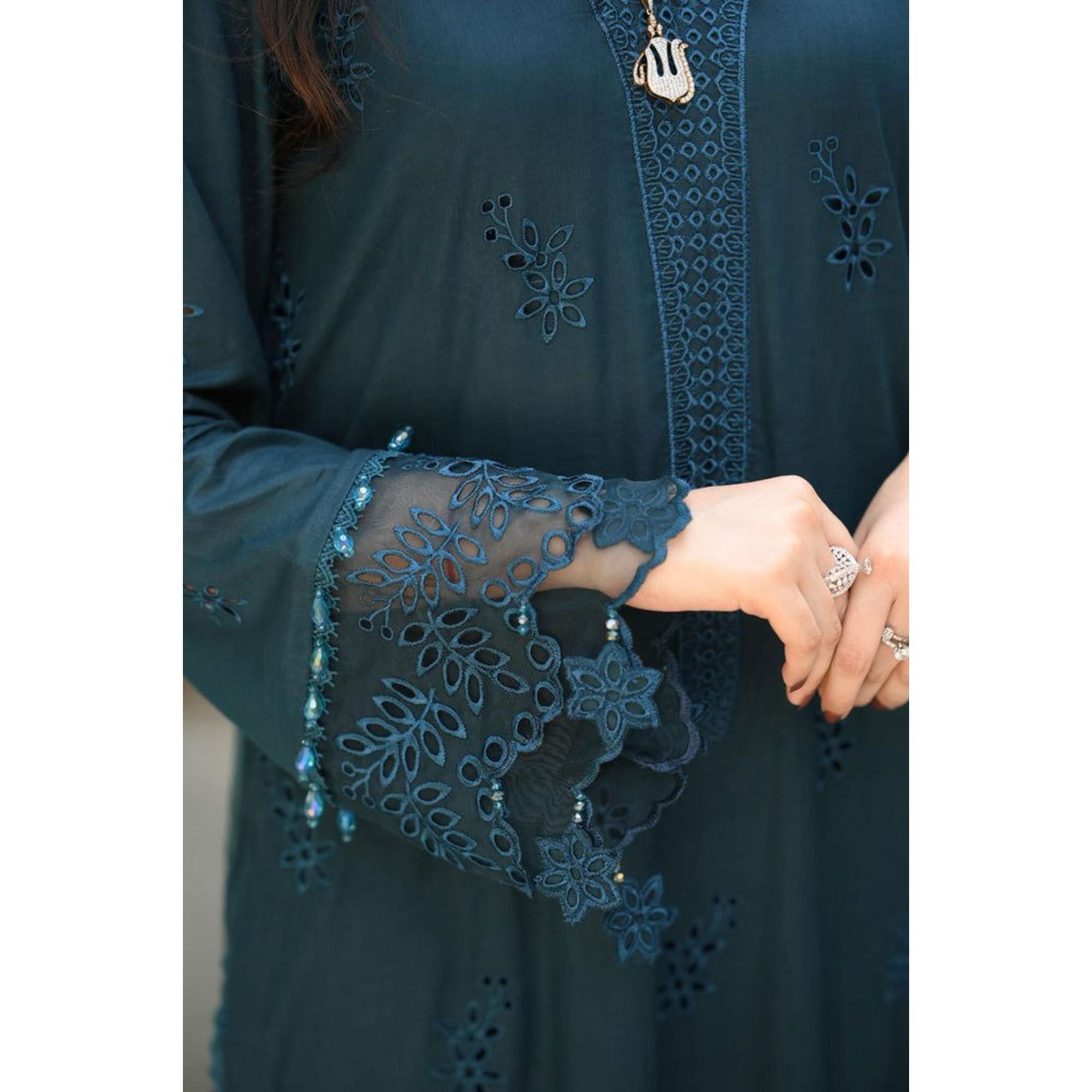 Lawn Embroidered 3Piece CODE 1035