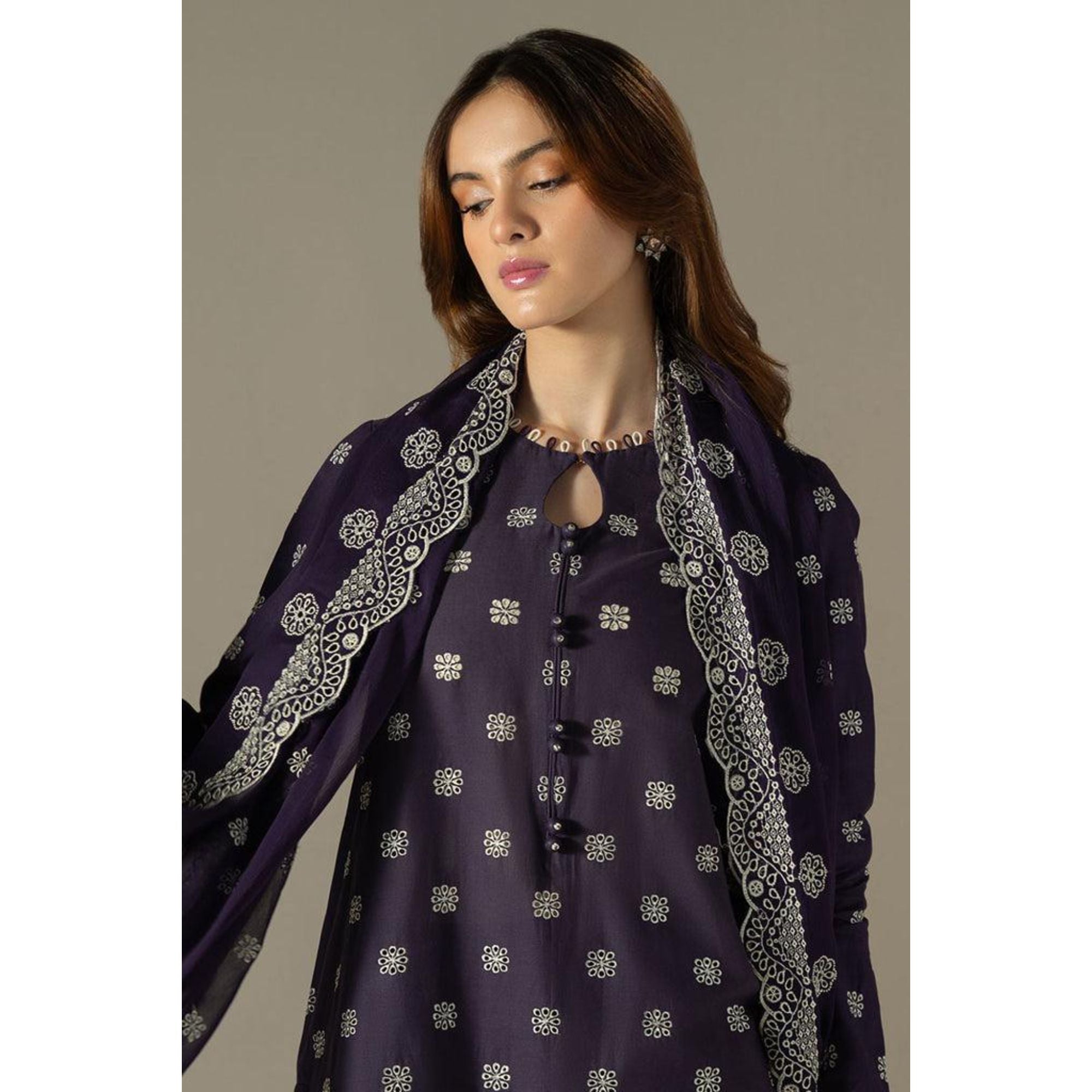 Lawn Embroidered 3Piece CODE 1049