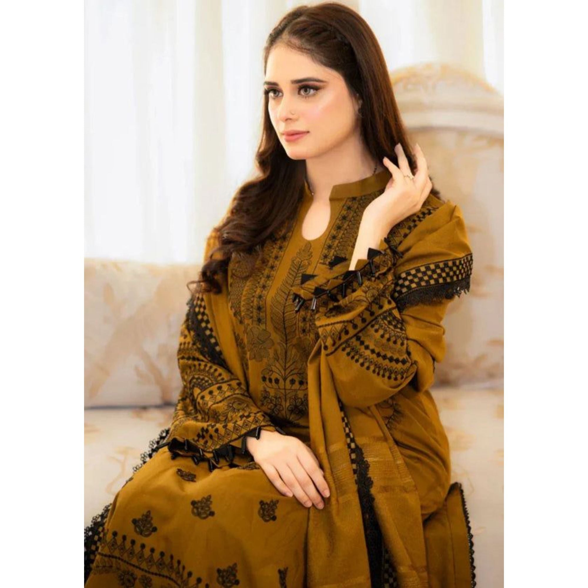 Lawn Embroidered 3Piece CODE 1053